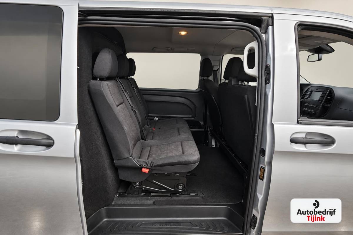 Mercedes-Benz Vito Mercedes-Benz Vito 116 CDI Extra Lang DC Comfort | Automaat | 6-persoons | Trekhaak | Camera | Cruise | PDC |