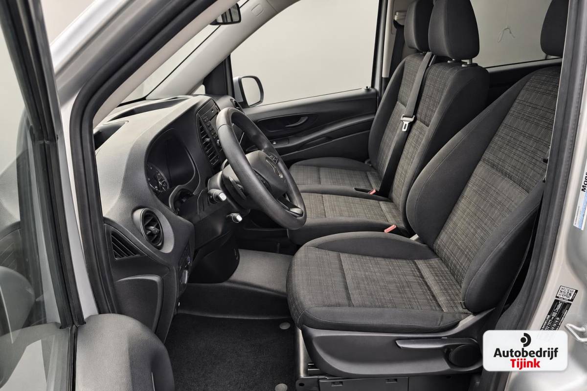 Mercedes-Benz Vito Mercedes-Benz Vito 116 CDI Extra Lang DC Comfort | Automaat | 6-persoons | Trekhaak | Camera | Cruise | PDC |