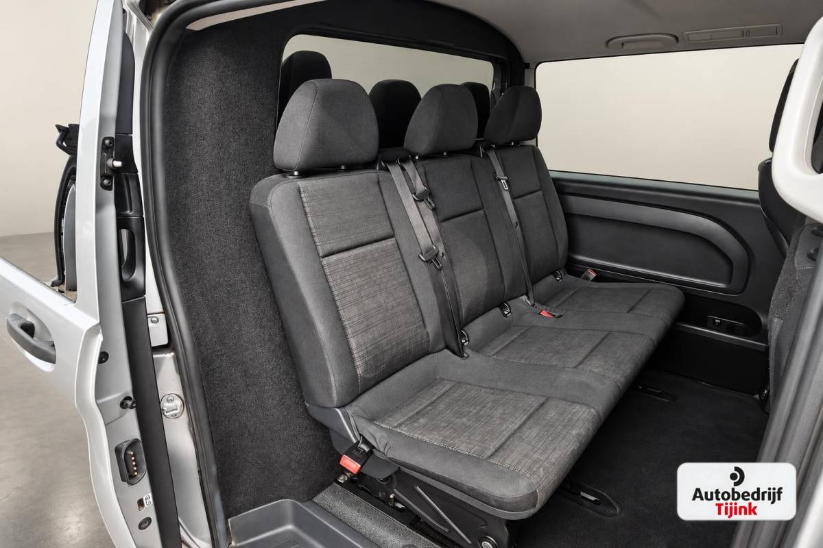 Mercedes-Benz Vito Mercedes-Benz Vito 116 CDI Extra Lang DC Comfort | Automaat | 6-persoons | Trekhaak | Camera | Cruise | PDC |