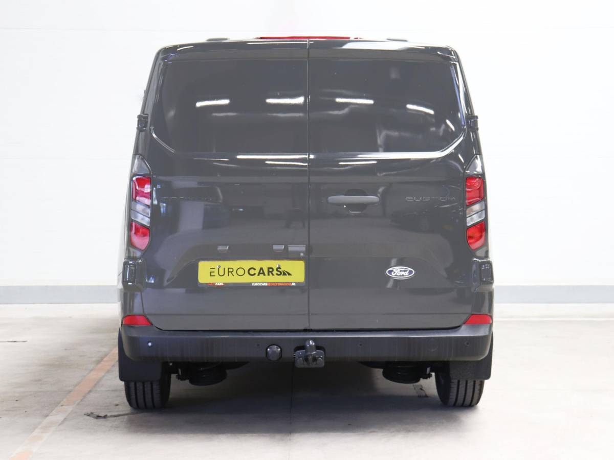 Ford Transit Custom Ford Transit Custom 300 2.0 TDCI L2H1 Trend Nieuw Model Automaat Airco Navigatie Cruise Control Camera Trekhaak