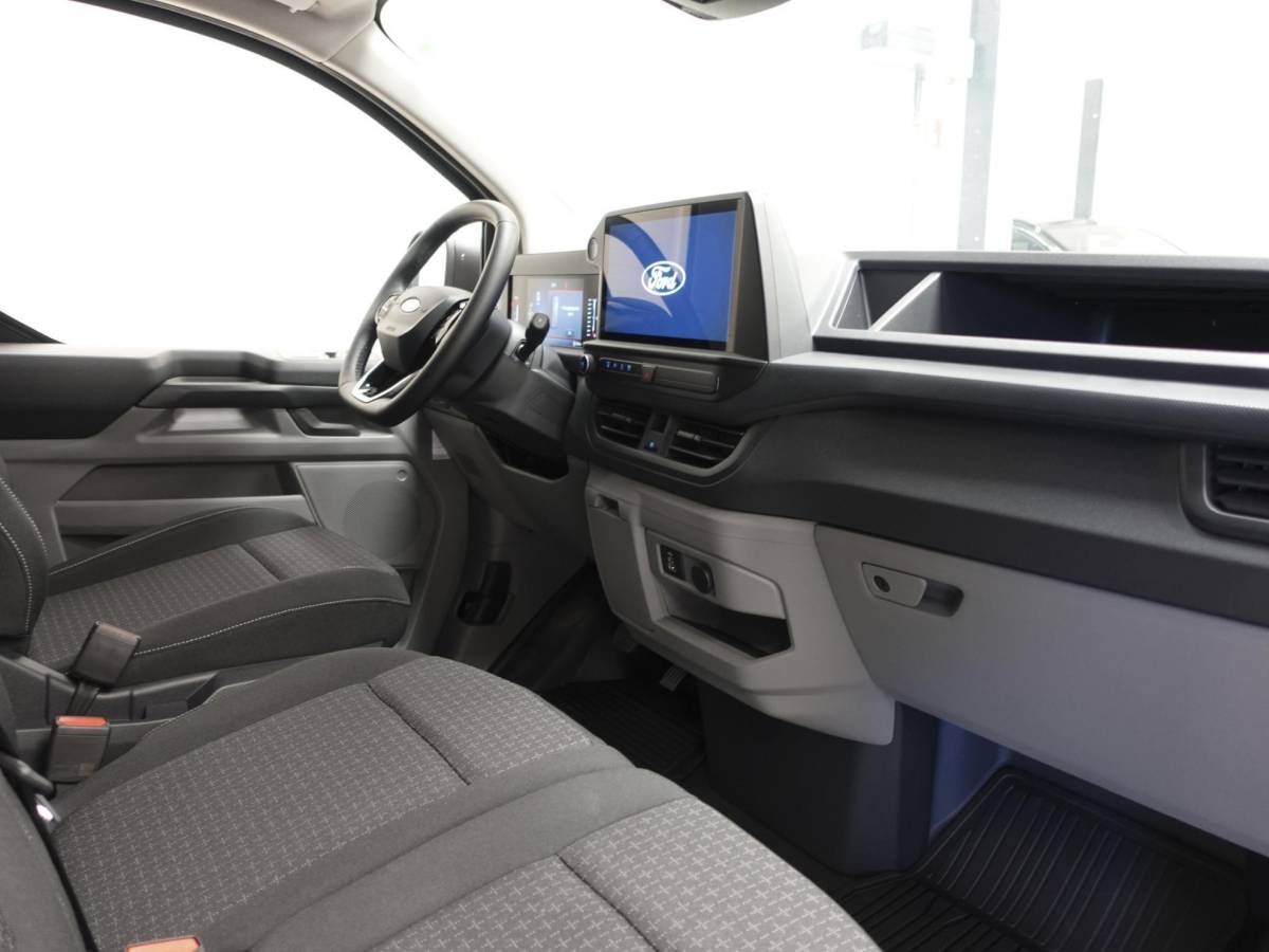 Ford Transit Custom Ford Transit Custom 300 2.0 TDCI L2H1 Trend Nieuw Model Automaat Airco Navigatie Cruise Control Camera Trekhaak