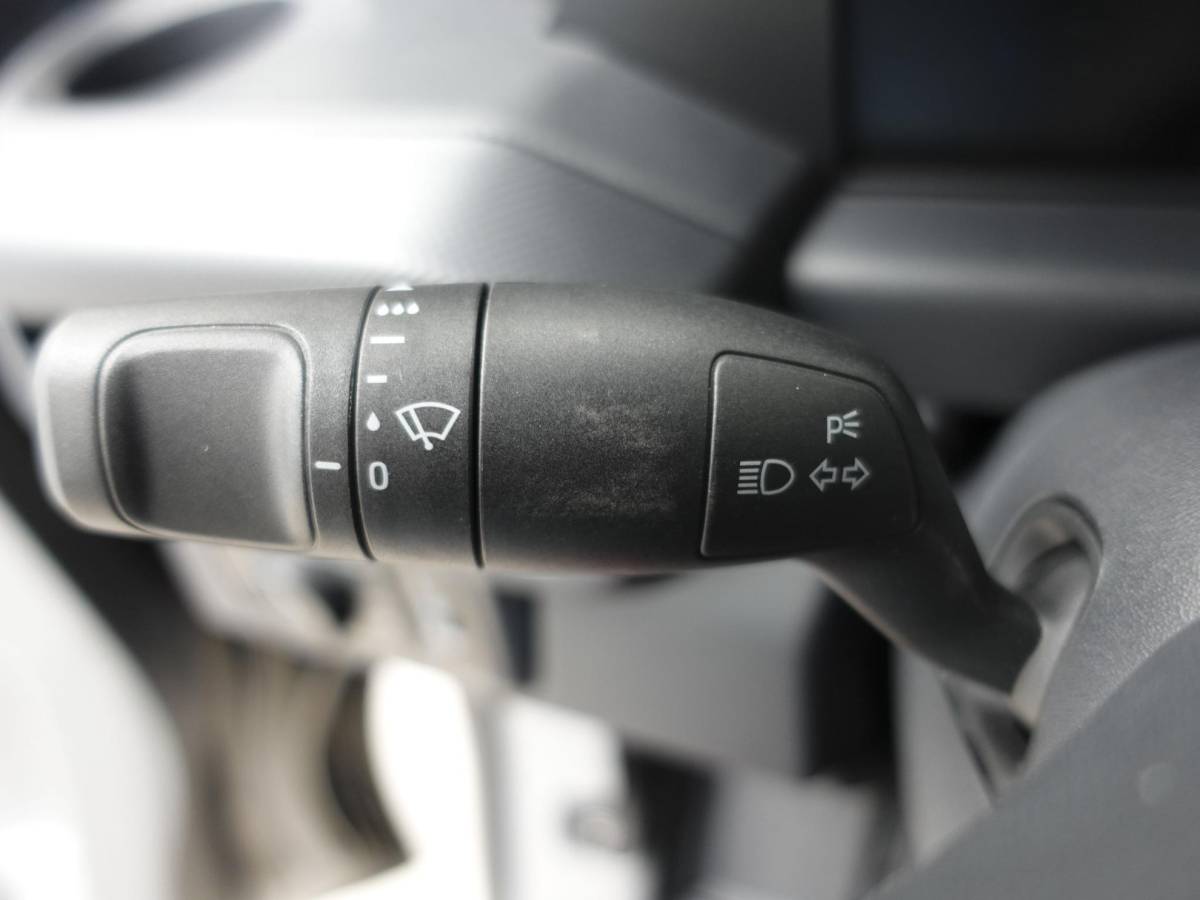 Ford Transit Custom Ford Transit Custom 300 2.0 TDCI L2H1 Trend Nieuw Model Automaat Airco Navigatie Cruise Control Camera Trekhaak