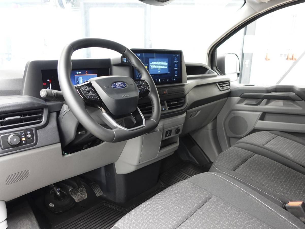 Ford Transit Custom Ford Transit Custom 300 2.0 TDCI L2H1 Trend Nieuw Model Automaat Airco Navigatie Cruise Control Camera Trekhaak