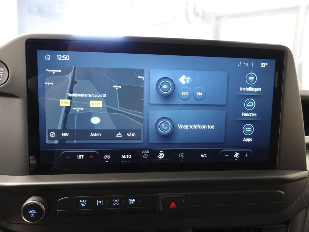 Ford Transit Custom Ford Transit Custom 300 2.0 TDCI L2H1 Trend Nieuw Model Automaat Airco Navigatie Cruise Control Camera Trekhaak