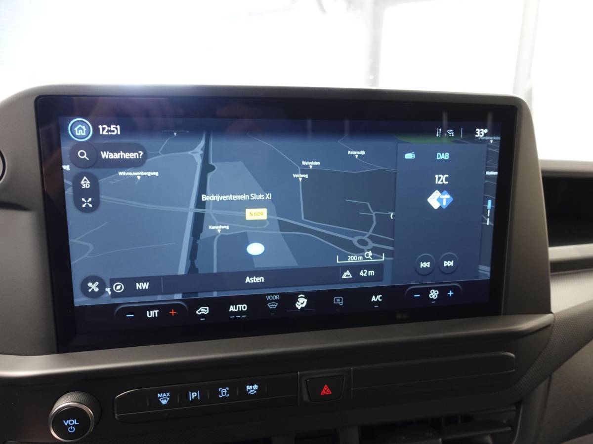 Ford Transit Custom Ford Transit Custom 300 2.0 TDCI L2H1 Trend Nieuw Model Automaat Airco Navigatie Cruise Control Camera Trekhaak
