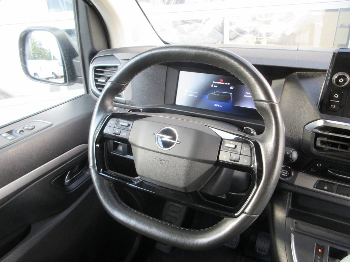 Opel Vivaro Opel VIVARO 2.0, 177pk, L3, Euro6, Airco, Navigatie, Stuurverwarming, PDC. 3-Zits.