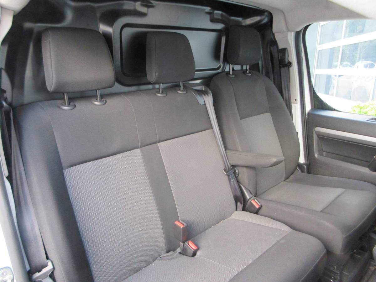 Opel Vivaro Opel VIVARO 2.0, 177pk, L3, Euro6, Airco, Navigatie, Stuurverwarming, PDC. 3-Zits.