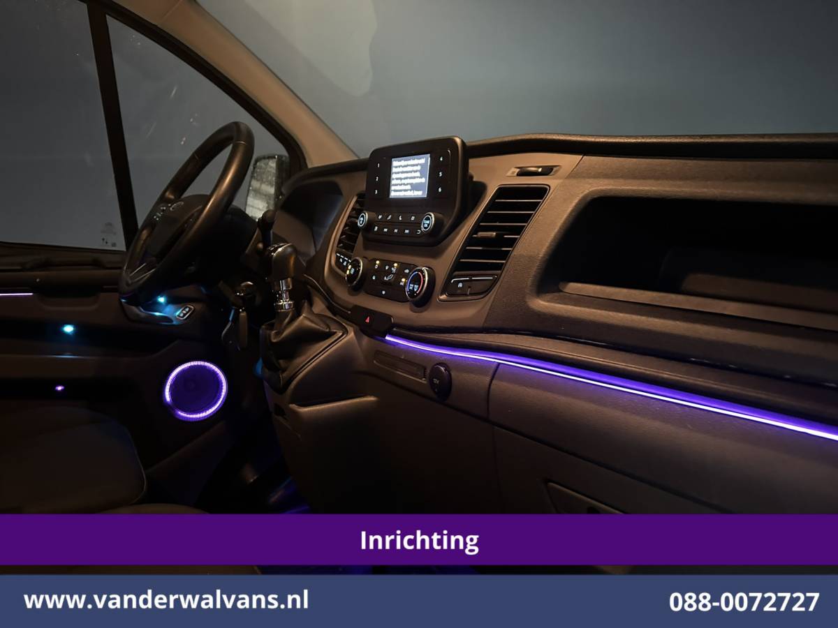 Ford Transit Custom Ford Transit Custom 2.0 TDCI L1H1 Inrichting Euro6 Airco | Camera | LED | Cruisecontrol | Verwarmde voorruit Parkeersensoren, Bijrijdersbank