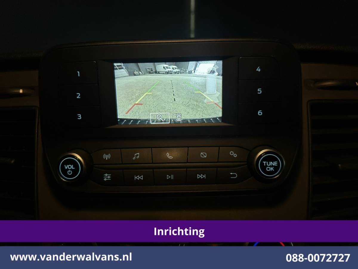 Ford Transit Custom Ford Transit Custom 2.0 TDCI L1H1 Inrichting Euro6 Airco | Camera | LED | Cruisecontrol | Verwarmde voorruit Parkeersensoren, Bijrijdersbank