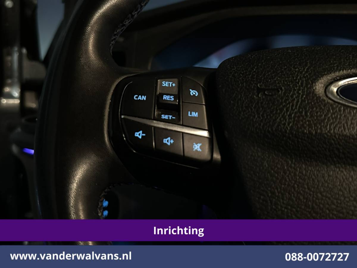 Ford Transit Custom Ford Transit Custom 2.0 TDCI L1H1 Inrichting Euro6 Airco | Camera | LED | Cruisecontrol | Verwarmde voorruit Parkeersensoren, Bijrijdersbank