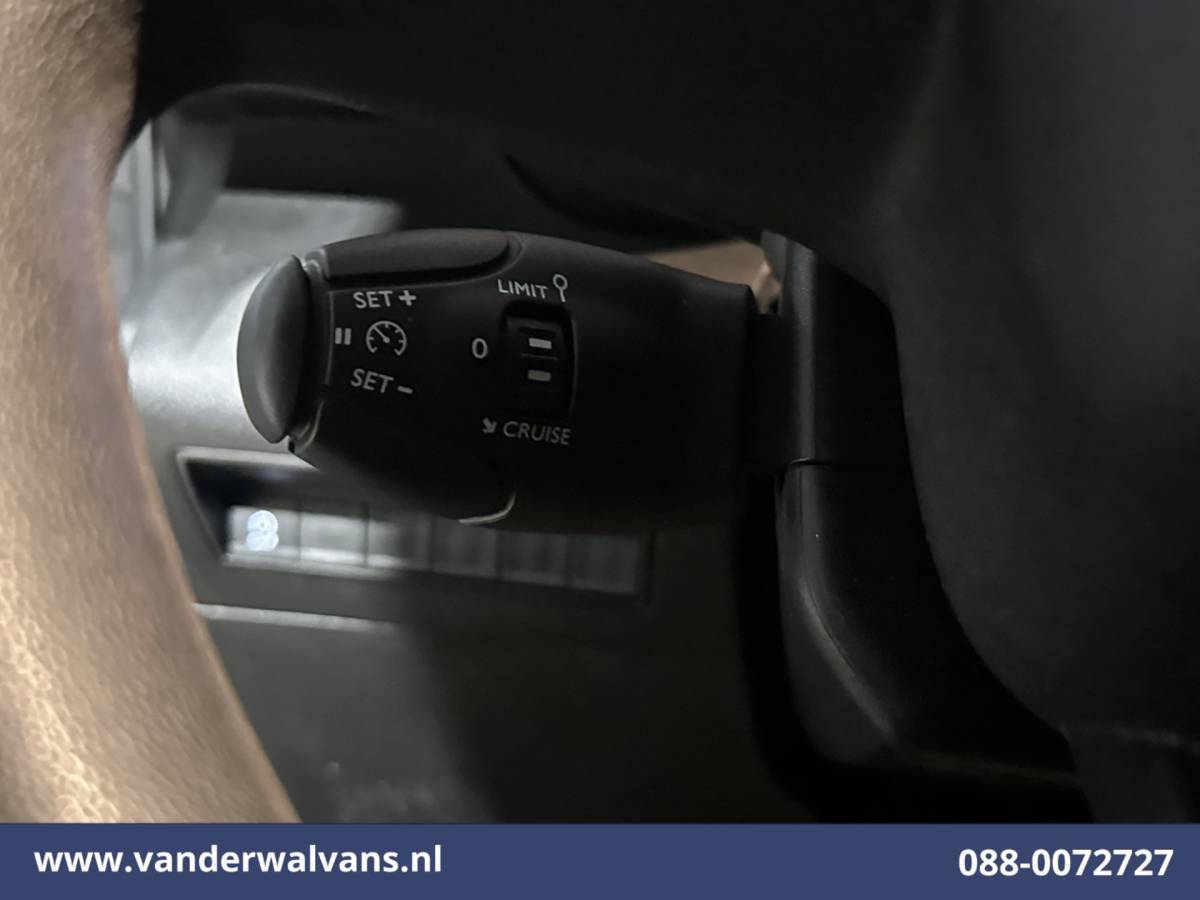 Citroën Berlingo Citroën Berlingo 1.6 BlueHDI 100pk L1H1 Euro6 Airco | Navigatie | Apple Carplay | Cruisecontrol | Sidebars Dakdragers, Android Auto, Parkeersensoren, Zijdeur