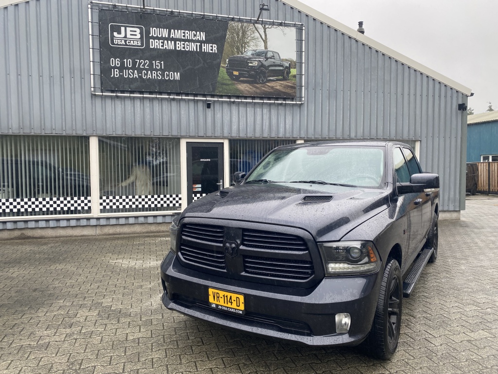 Dodge Ram 1500 Dodge Ram 1500 5.7 V8 Sport N.A.P. Netjes !!