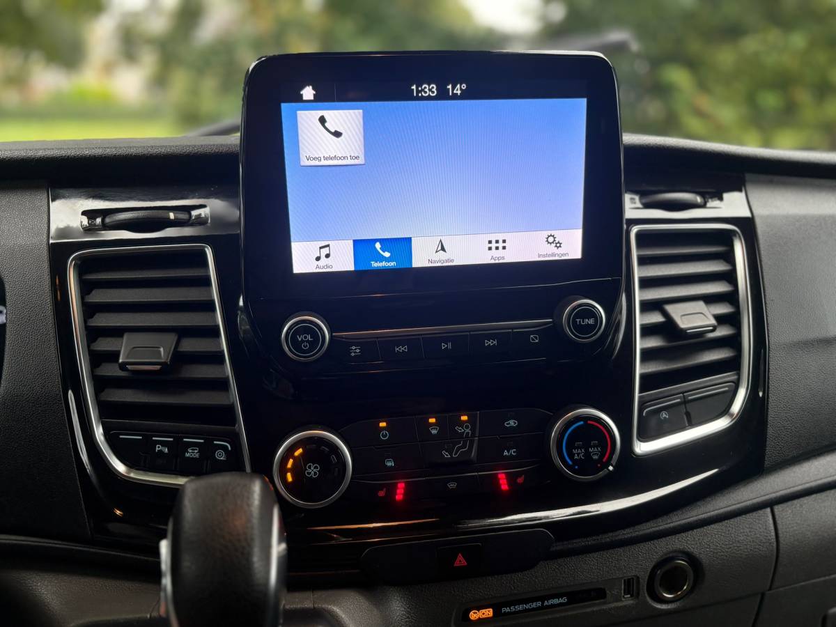 Ford Transit Custom Ford Transit Custom 300 2.0 TDCI L2H2 Limited 170PK|AUTOMAAT|airco|cruise|achteruitrijcamera|apple carplay|trekhaak|stoelverwarmin