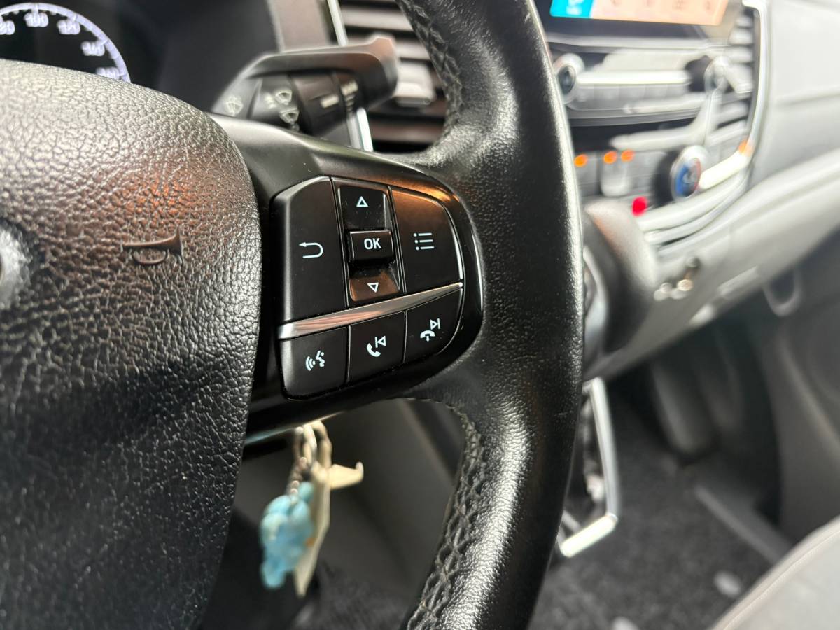Ford Transit Custom Ford Transit Custom 300 2.0 TDCI L2H2 Limited 170PK|AUTOMAAT|airco|cruise|achteruitrijcamera|apple carplay|trekhaak|stoelverwarmin