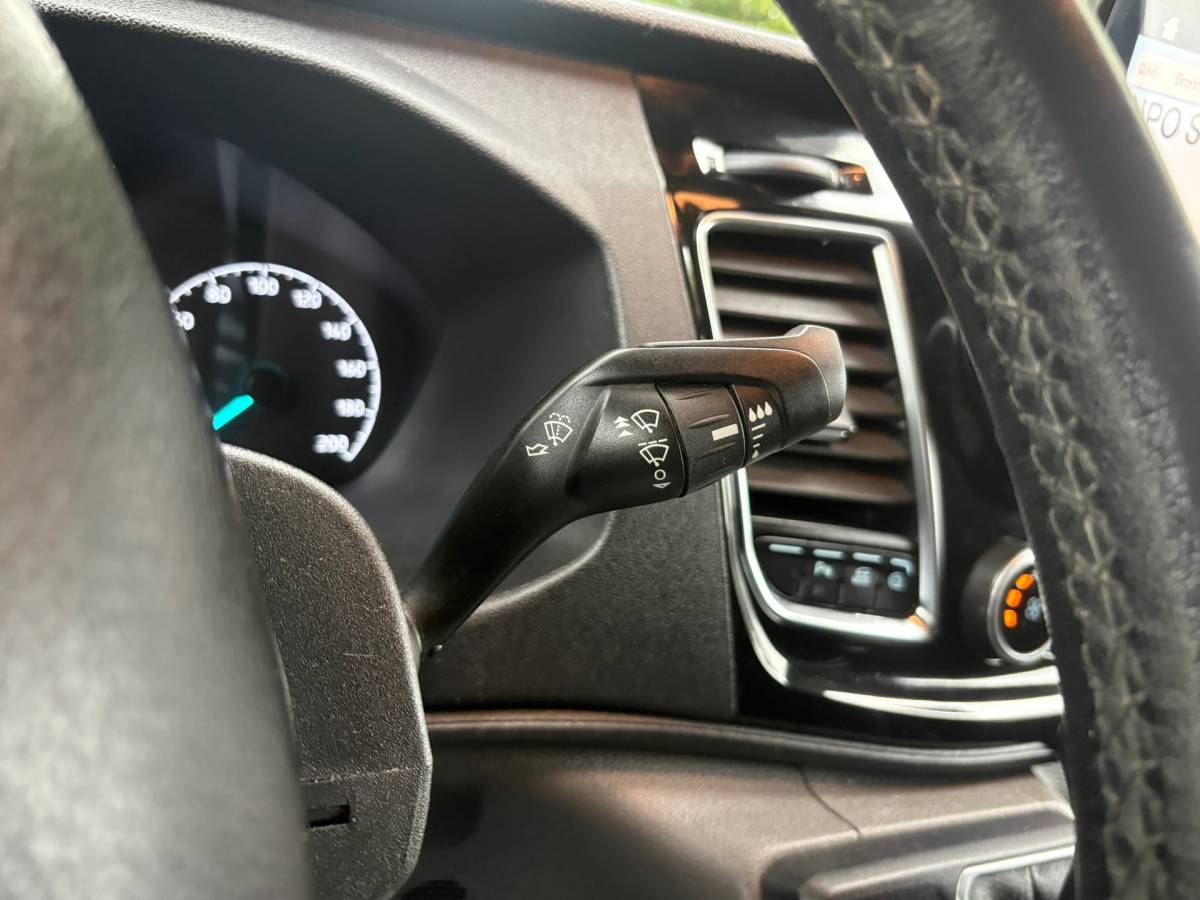 Ford Transit Custom Ford Transit Custom 300 2.0 TDCI L2H2 Limited 170PK|AUTOMAAT|airco|cruise|achteruitrijcamera|apple carplay|trekhaak|stoelverwarmin