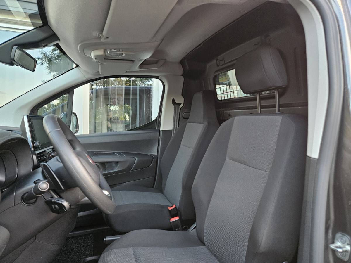 Fiat Doblò Fiat Doblò 1.5D 130pk L2 1000kg Automaat! 130PK! NAP! Mooie/Nette Bus! Carplay! Camera!