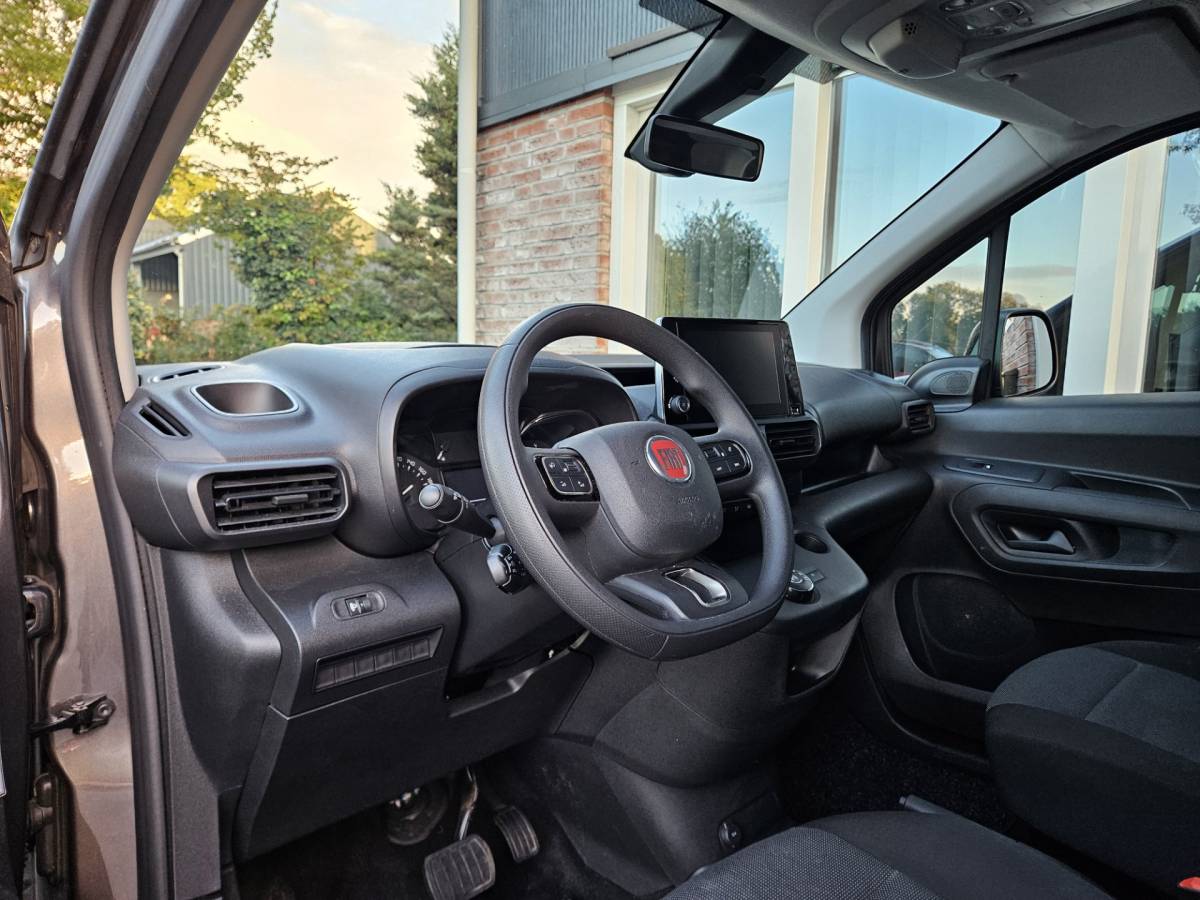 Fiat Doblò Fiat Doblò 1.5D 130pk L2 1000kg Automaat! 130PK! NAP! Mooie/Nette Bus! Carplay! Camera!