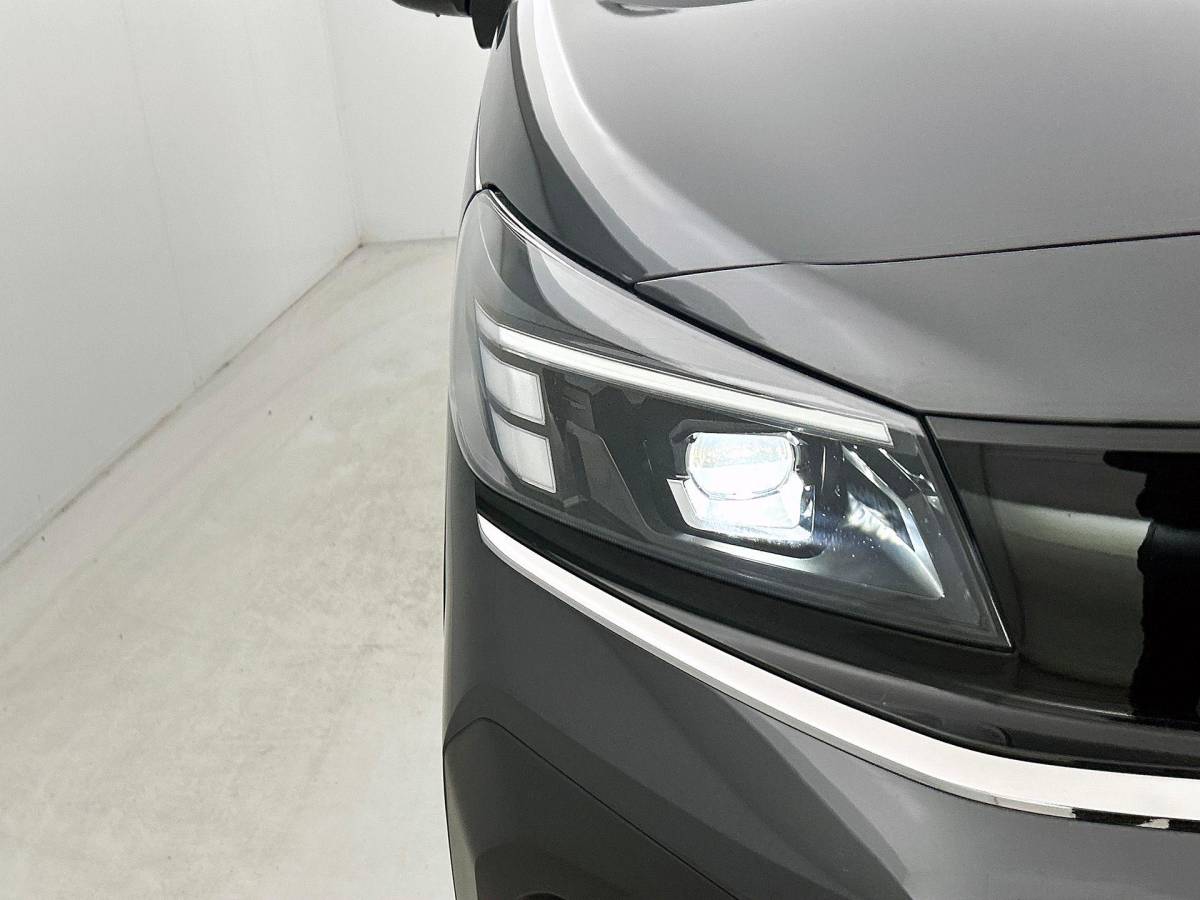 Opel Vivaro Opel Vivaro 2.0 180PK L3 Automaat Dubbele Cabine 2 schuifdeuren Android Auto/Apple CarPlay Navigatie Keyless Entry&Start Climate Control Camera Cruise Control Houten afwerking laadruimte Trekhaak lichtmetalen velgen