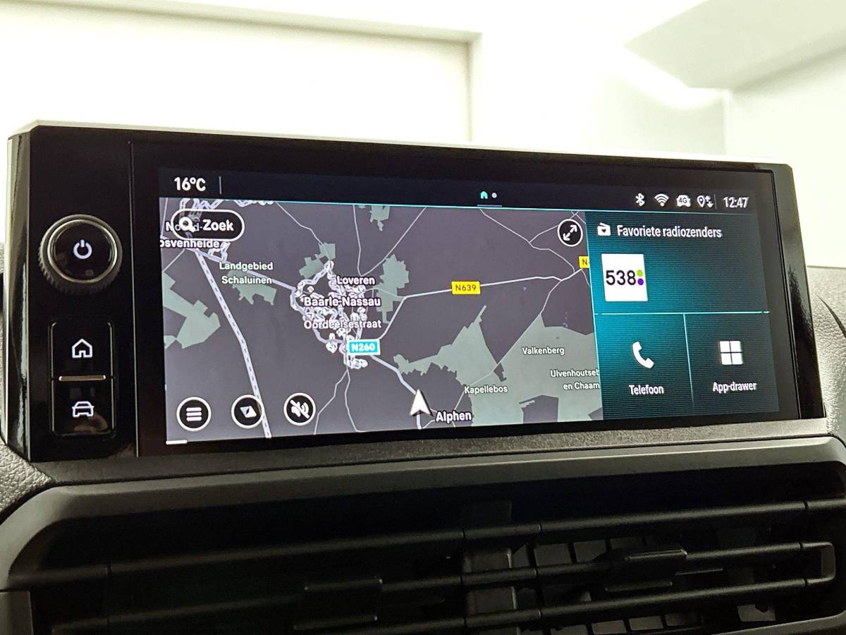 Opel Vivaro Opel Vivaro 2.0 180PK L3 Automaat Dubbele Cabine 2 schuifdeuren Android Auto/Apple CarPlay Navigatie Keyless Entry&Start Climate Control Camera Cruise Control Houten afwerking laadruimte Trekhaak lichtmetalen velgen