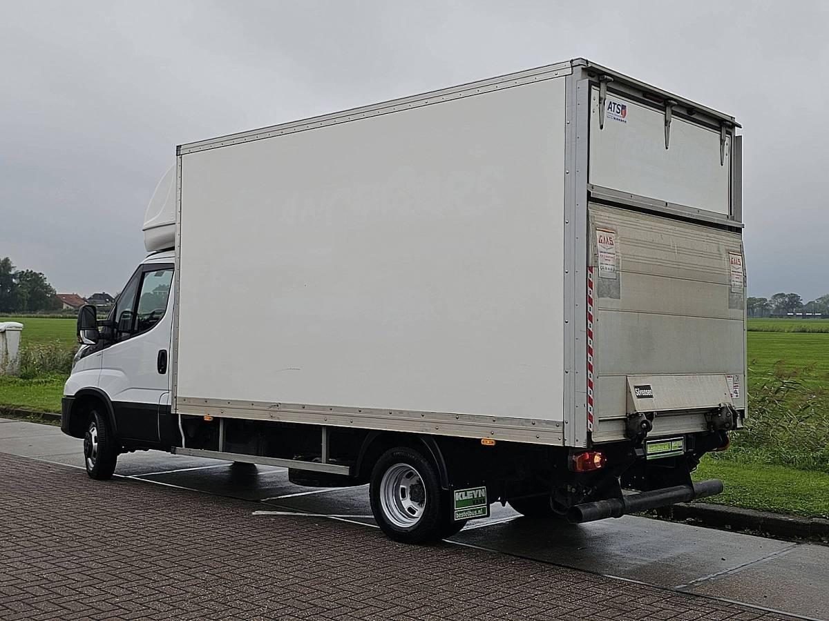 Iveco Daily IVECO DAILY 35C16 bakwagen laadklep!