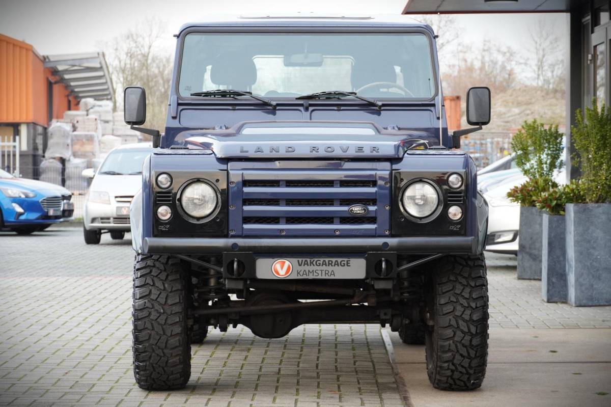 Land Rover Defender Land Rover Defender 2.4 TD SW 90″ E