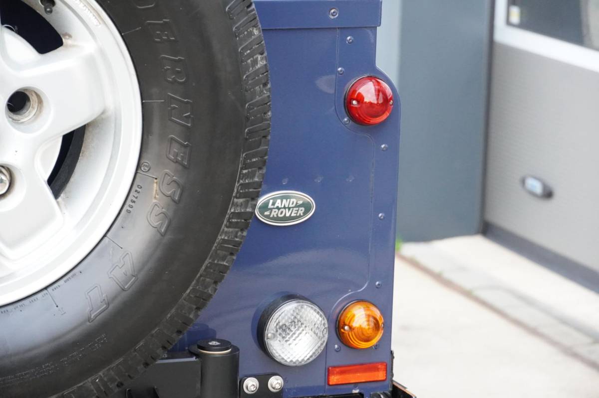 Land Rover Defender Land Rover Defender 2.4 TD SW 90″ E
