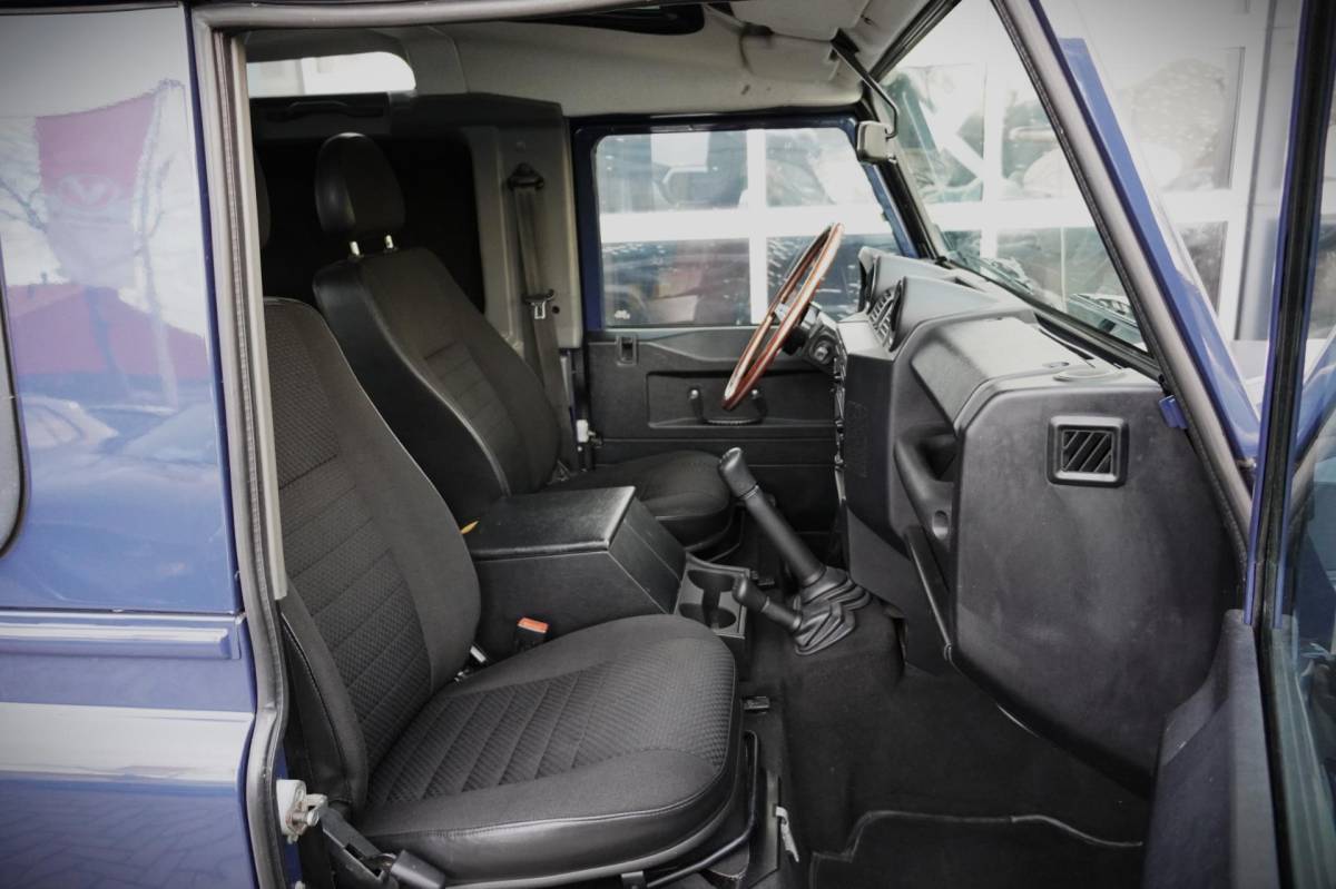 Land Rover Defender Land Rover Defender 2.4 TD SW 90″ E