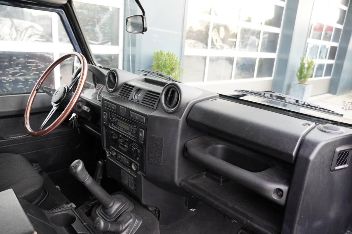 Land Rover Defender Land Rover Defender 2.4 TD SW 90″ E