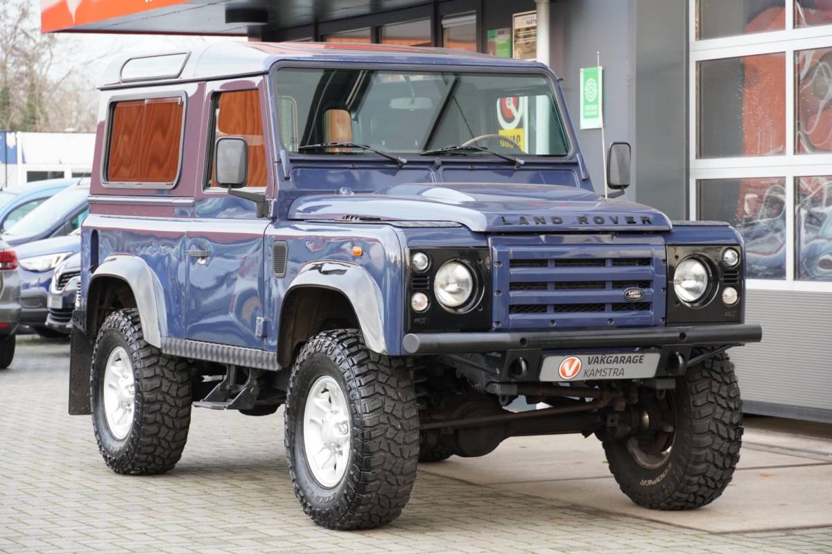 Land Rover Defender Land Rover Defender 2.4 TD SW 90″ E