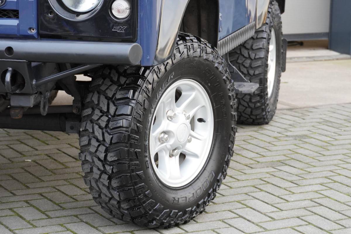 Land Rover Defender Land Rover Defender 2.4 TD SW 90″ E