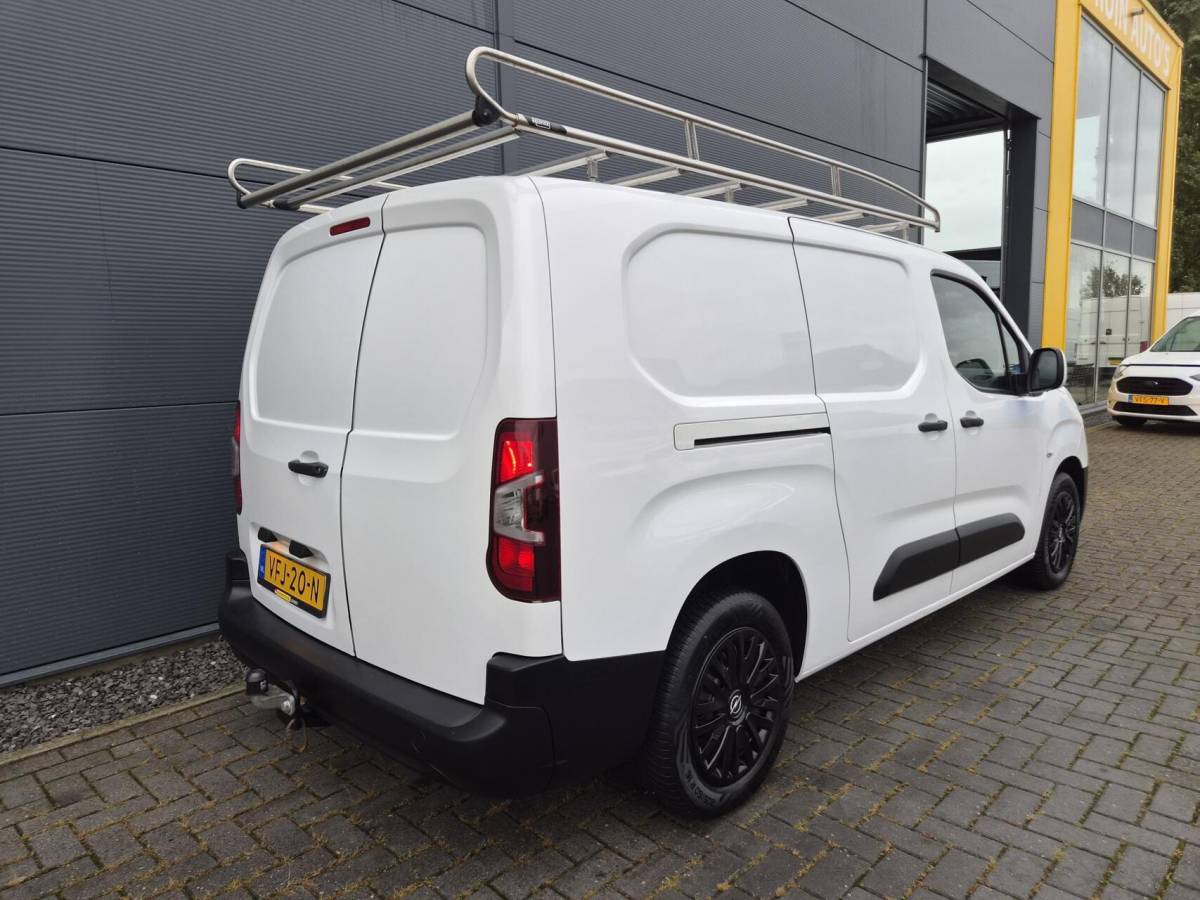 Opel Combo Opel Combo 1.5D L2H1 Carplay Navi 102pk RVS imp Eu6 Inrichting