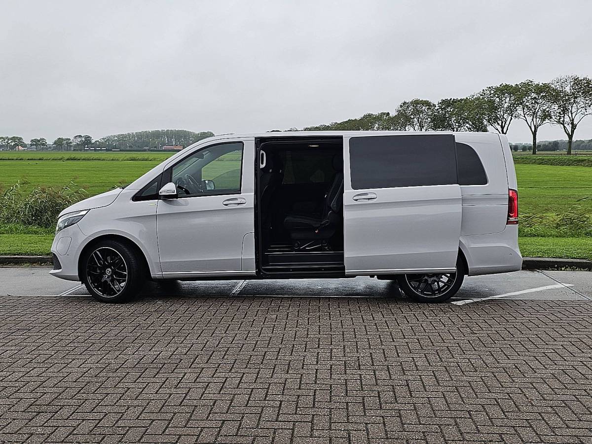 Mercedes-Benz EQV MERCEDES-BENZ EQV 300 L3 8 pers wltp 365km wrapped elektrische schuifdeuren 45 DKM!!