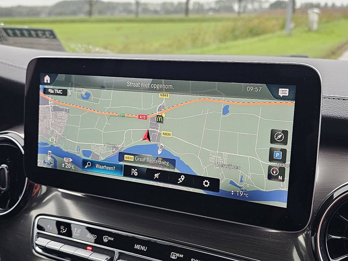 Mercedes-Benz V-Klasse MERCEDES-BENZ V-KLASSE 300 CDI NETTO EXPORTPRIJS EU 29950  pano 4-matic leder LED Burmester afneembare trekhaak