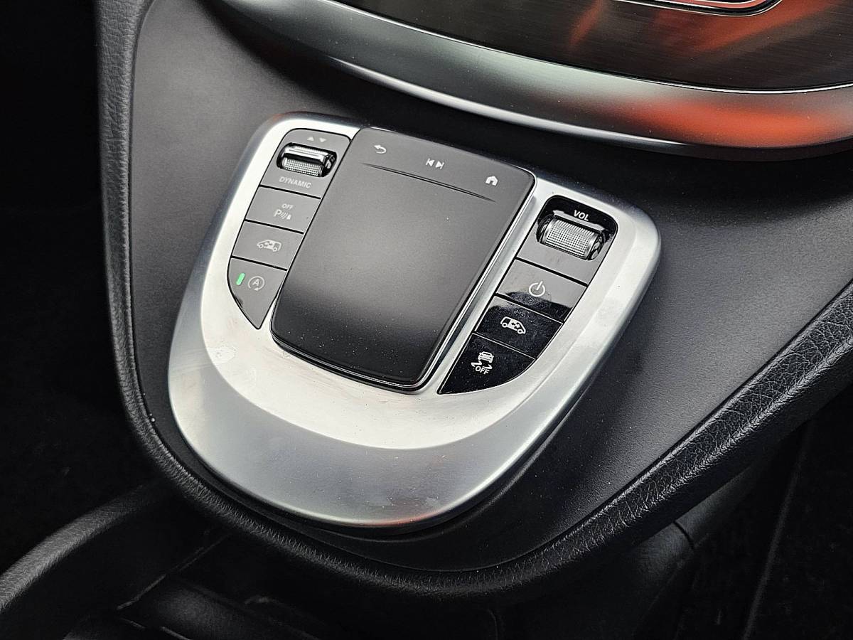 Mercedes-Benz V-Klasse MERCEDES-BENZ V-KLASSE 300 CDI NETTO EXPORTPRIJS EU 29950  pano 4-matic leder LED Burmester afneembare trekhaak