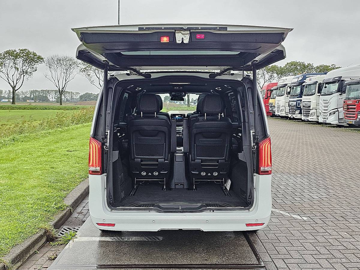 Mercedes-Benz V-Klasse MERCEDES-BENZ V-KLASSE 300 CDI NETTO EXPORTPRIJS EU 29950  pano 4-matic leder LED Burmester afneembare trekhaak