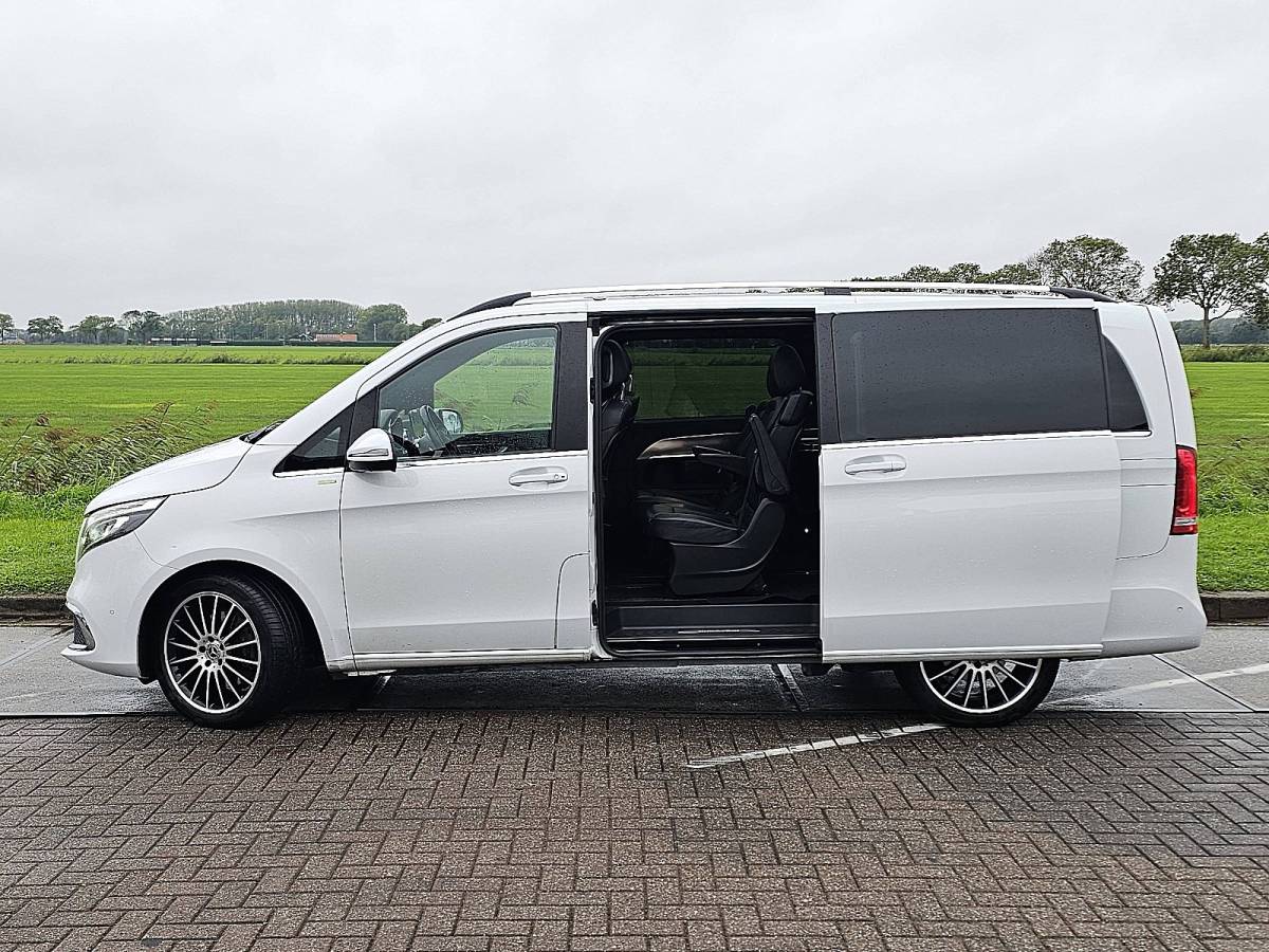 Mercedes-Benz V-Klasse MERCEDES-BENZ V-KLASSE 300 CDI NETTO EXPORTPRIJS EU 29950  pano 4-matic leder LED Burmester afneembare trekhaak