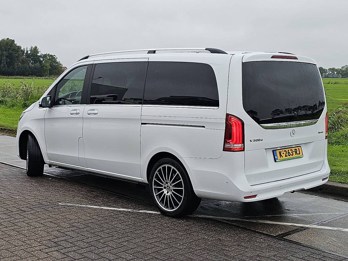 Mercedes-Benz V-Klasse MERCEDES-BENZ V-KLASSE 300 CDI NETTO EXPORTPRIJS EU 29950  pano 4-matic leder LED Burmester afneembare trekhaak