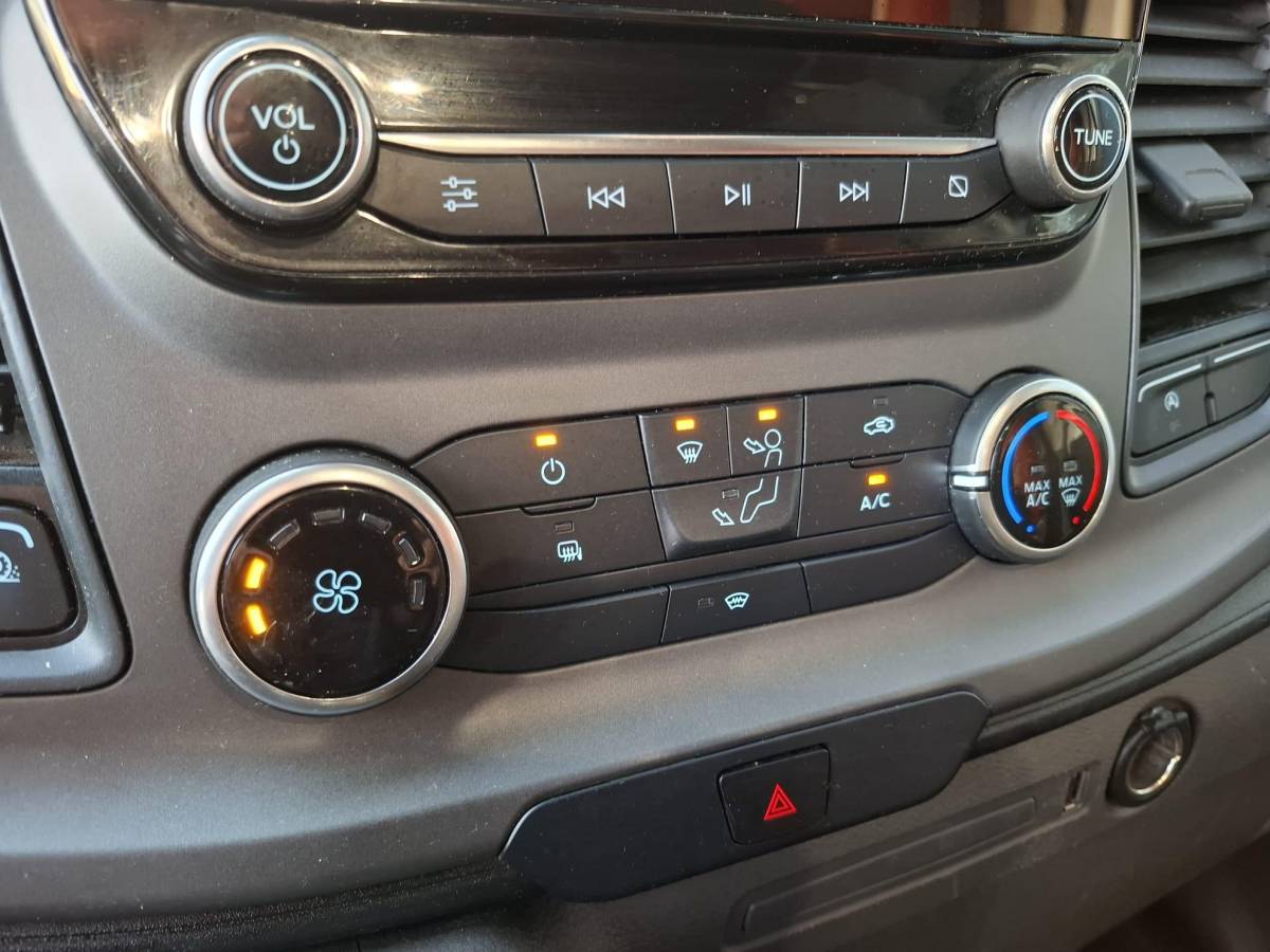 Ford Transit Ford Transit 350 2.0 TDCI L4H3 Trend RWD AIRCO / CRUISE CONTROLE / NAVI / AUTOMAAT