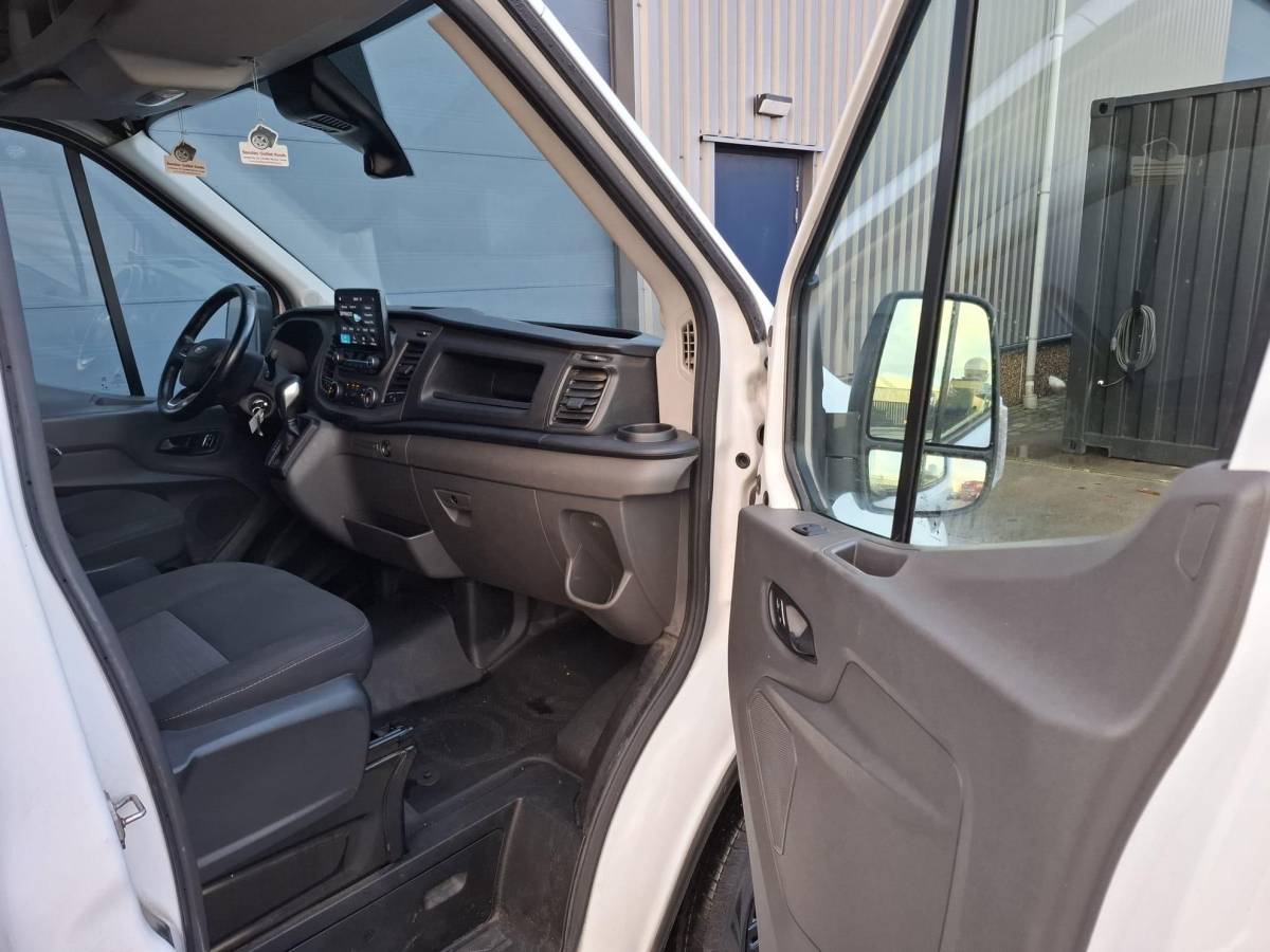 Ford Transit Ford Transit 350 2.0 TDCI L4H3 Trend RWD AIRCO / CRUISE CONTROLE / NAVI / AUTOMAAT