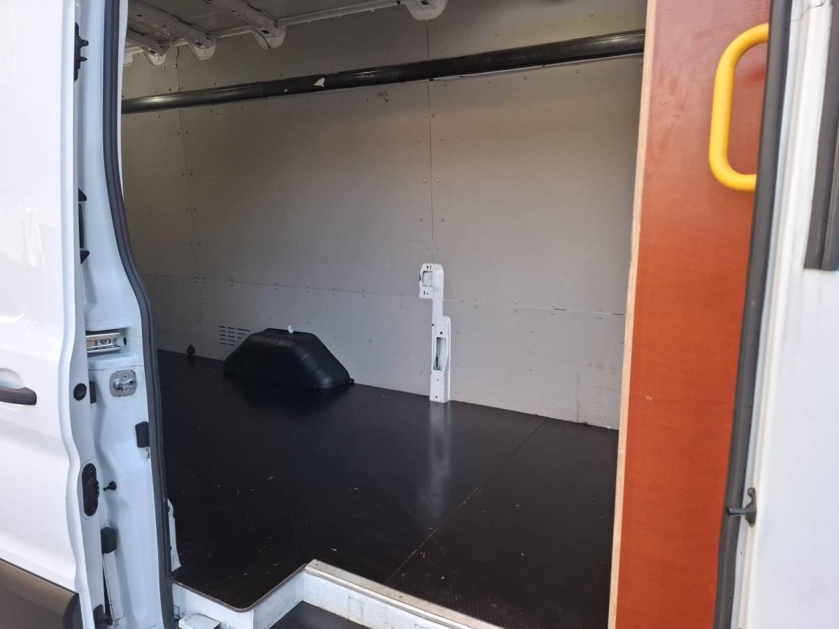 Ford Transit Ford Transit 350 2.0 TDCI L4H3 Trend RWD AIRCO / CRUISE CONTROLE / NAVI / AUTOMAAT