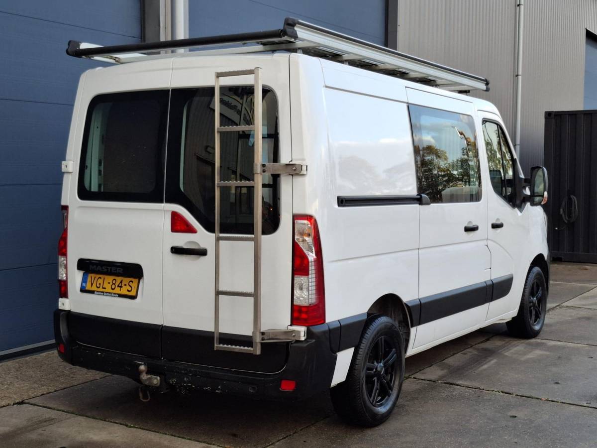 Renault Master Renault Master T33 2.3 dCi L1H1 DUBBEL CABINE / AIRCO / CRUISE CONTROLE / TREKHAAK