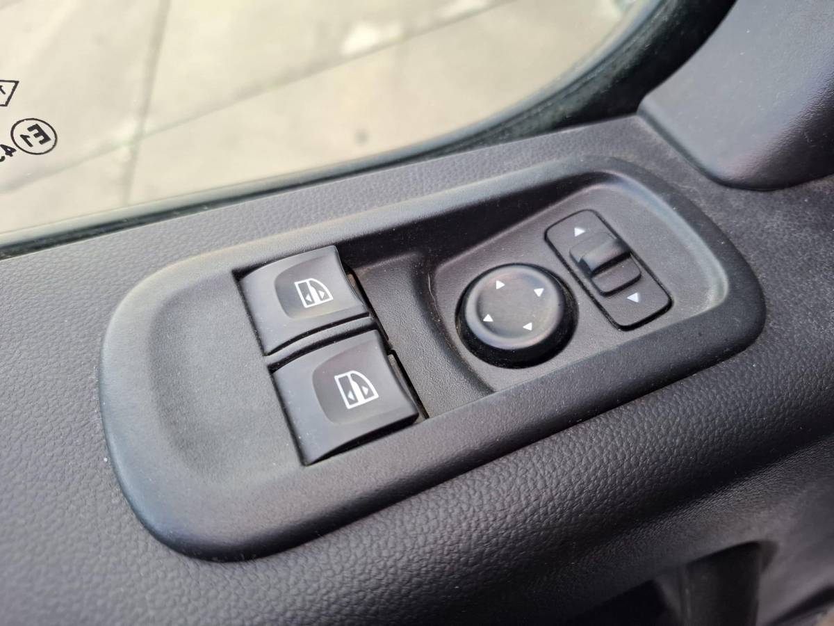 Renault Master Renault Master T33 2.3 dCi L1H1 DUBBEL CABINE / AIRCO / CRUISE CONTROLE / TREKHAAK