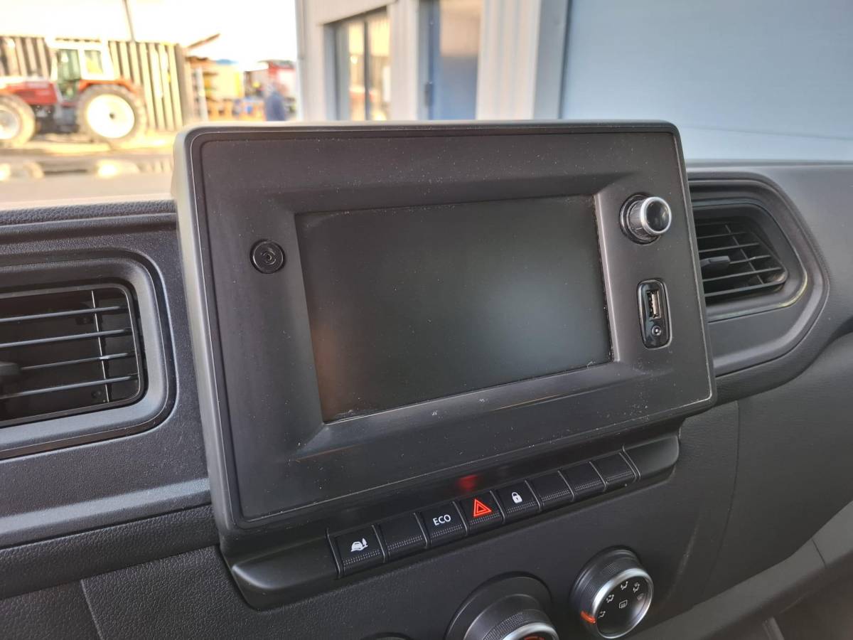Renault Master Renault Master T33 2.3 dCi L1H1 DUBBEL CABINE / AIRCO / CRUISE CONTROLE / TREKHAAK