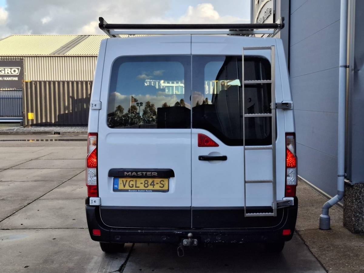 Renault Master Renault Master T33 2.3 dCi L1H1 DUBBEL CABINE / AIRCO / CRUISE CONTROLE / TREKHAAK