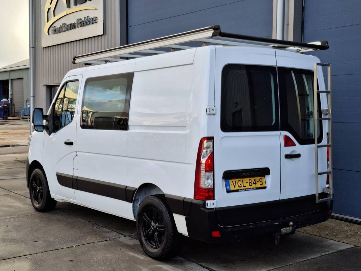 Renault Master Renault Master T33 2.3 dCi L1H1 DUBBEL CABINE / AIRCO / CRUISE CONTROLE / TREKHAAK