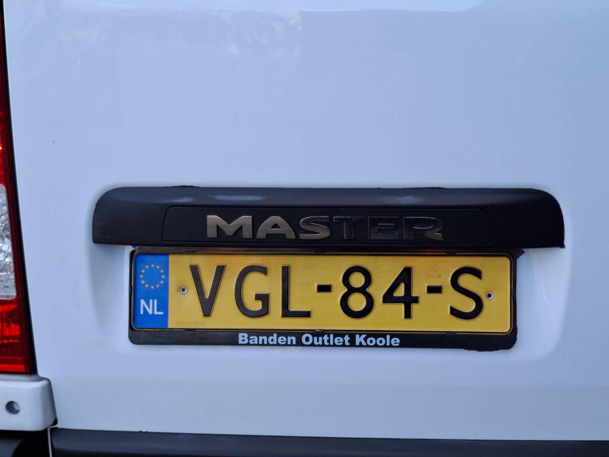 Renault Master Renault Master T33 2.3 dCi L1H1 DUBBEL CABINE / AIRCO / CRUISE CONTROLE / TREKHAAK