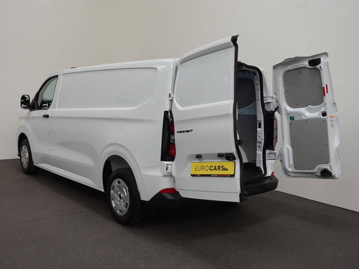 Ford Transit Custom Ford Transit Custom 300 2.0 TDCI L2H1 Airco Cruise Navigatie Parkeersensoren Camera Apple/Carplay Android Auto