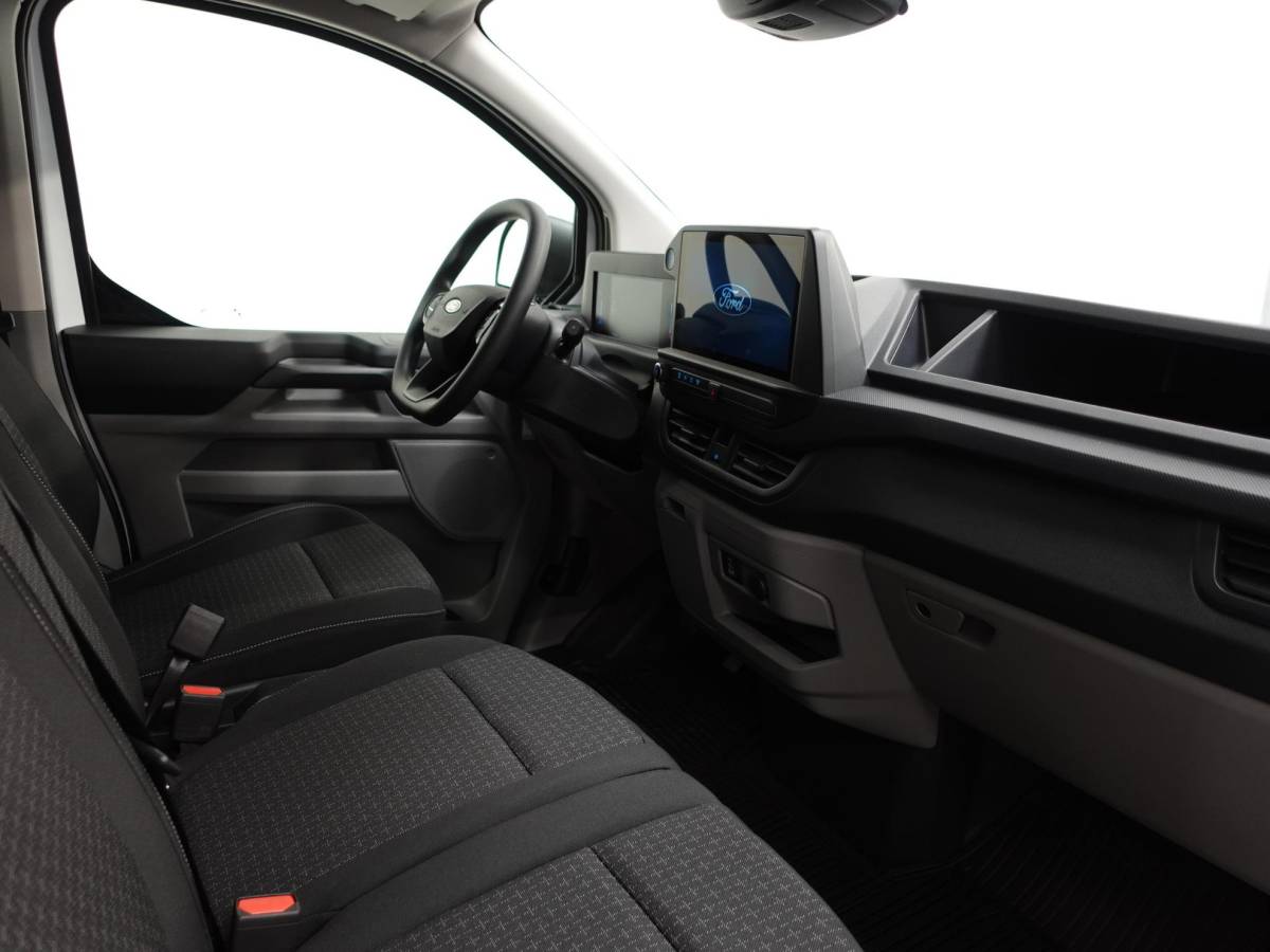 Ford Transit Custom Ford Transit Custom 300 2.0 TDCI L2H1 Airco Cruise Navigatie Parkeersensoren Camera Apple/Carplay Android Auto