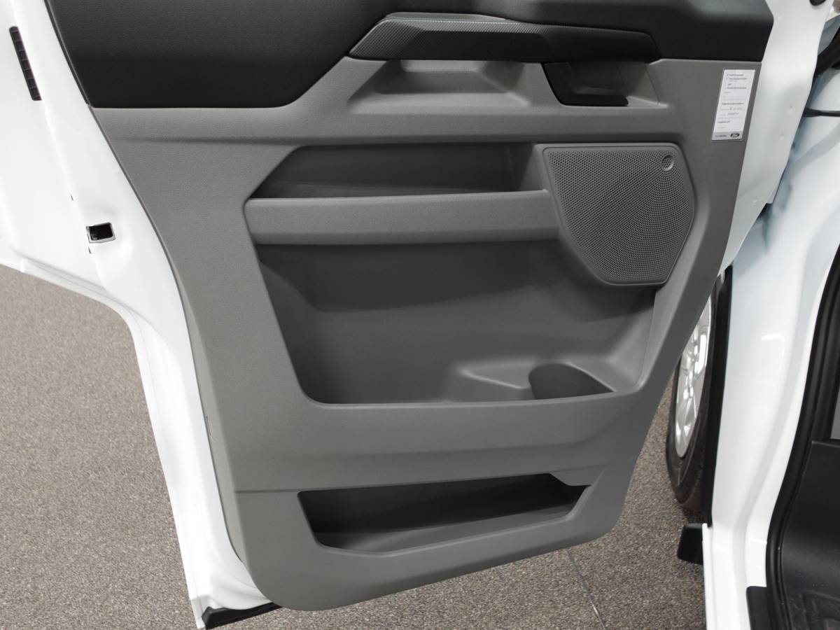 Ford Transit Custom Ford Transit Custom 300 2.0 TDCI L2H1 Airco Cruise Navigatie Parkeersensoren Camera Apple/Carplay Android Auto