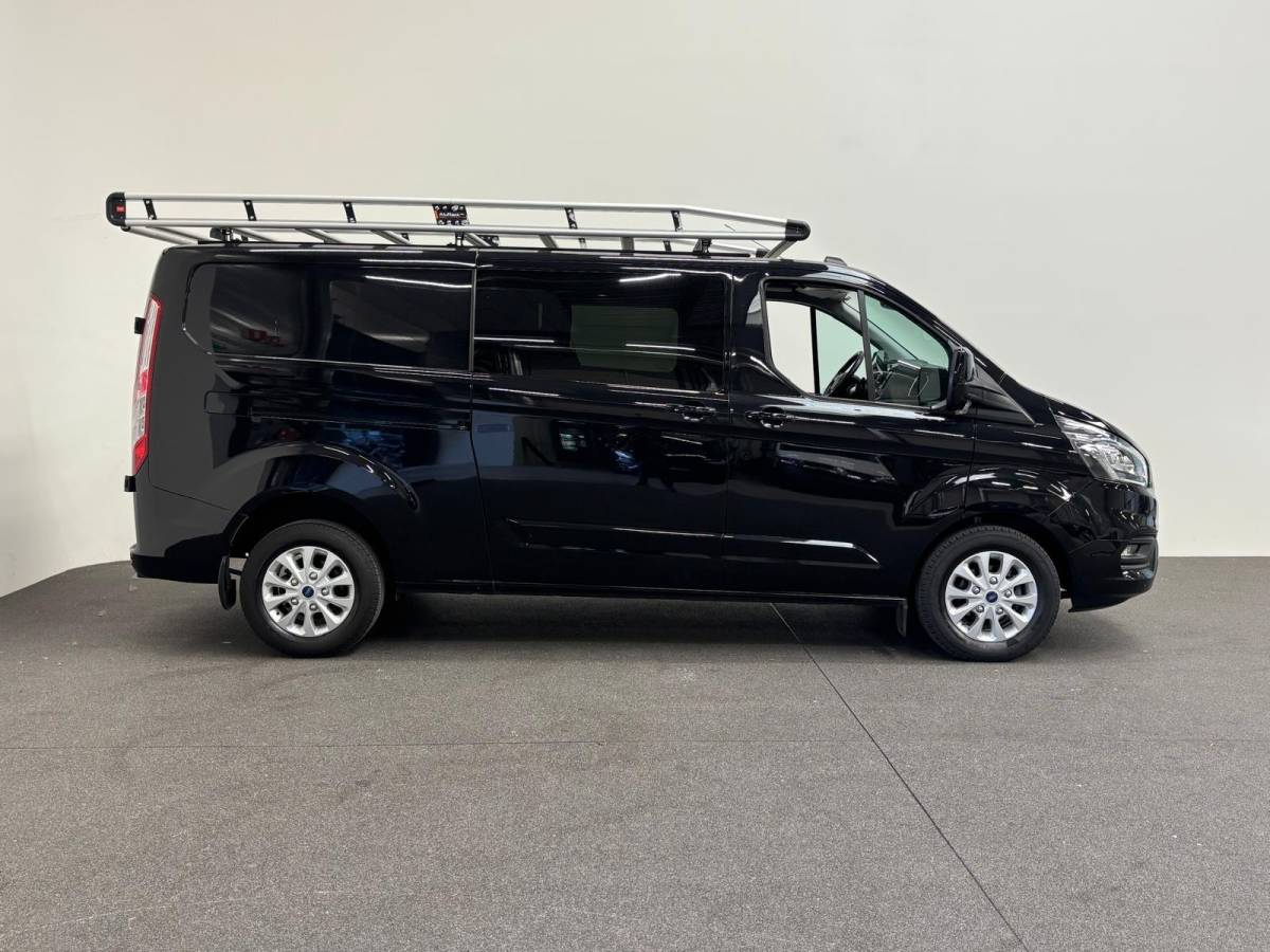 Ford Transit Custom Ford Transit Custom 300 2.0 TDCI L2H1 Limited Dubbele Cabine Automaat Navi Airco 2 Schuifdeuren Trekhaak Parkeersensoren Carplay